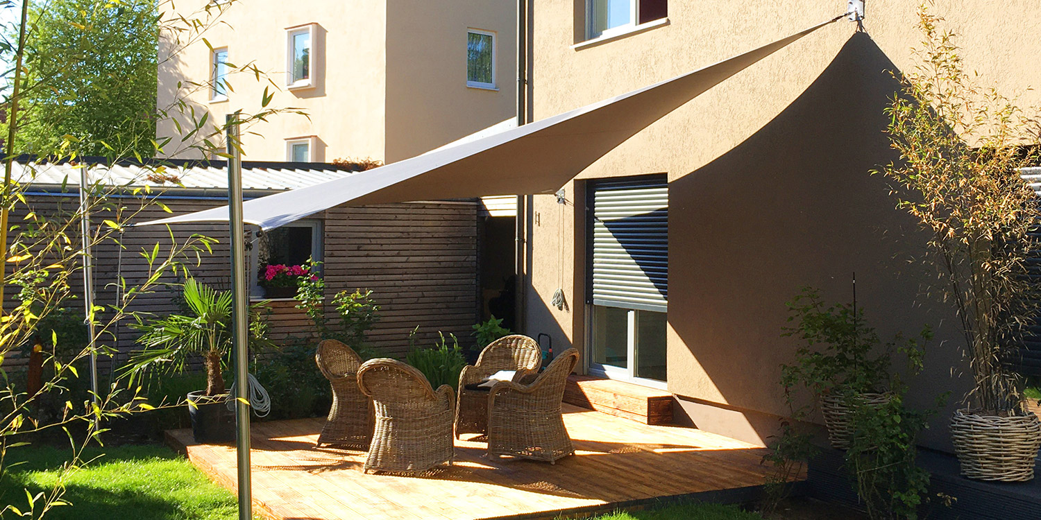 Aufrollbares SunFurl-Sonnensegel  E2 RM light bis 35m²