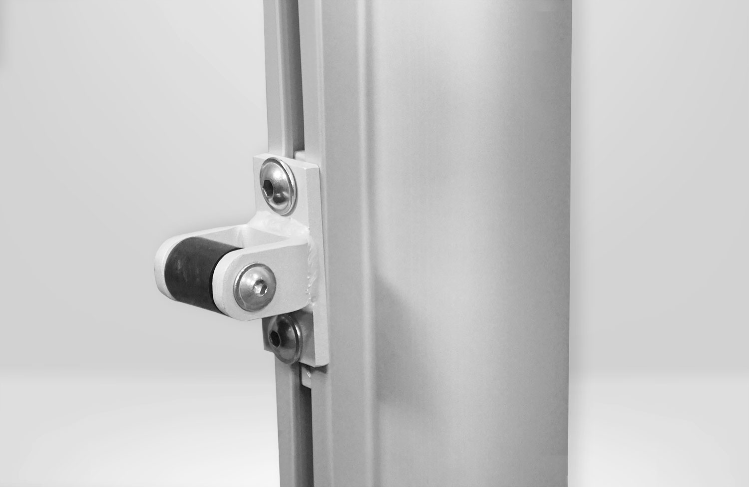 Aluminiumpfosten mit Gleitschiene