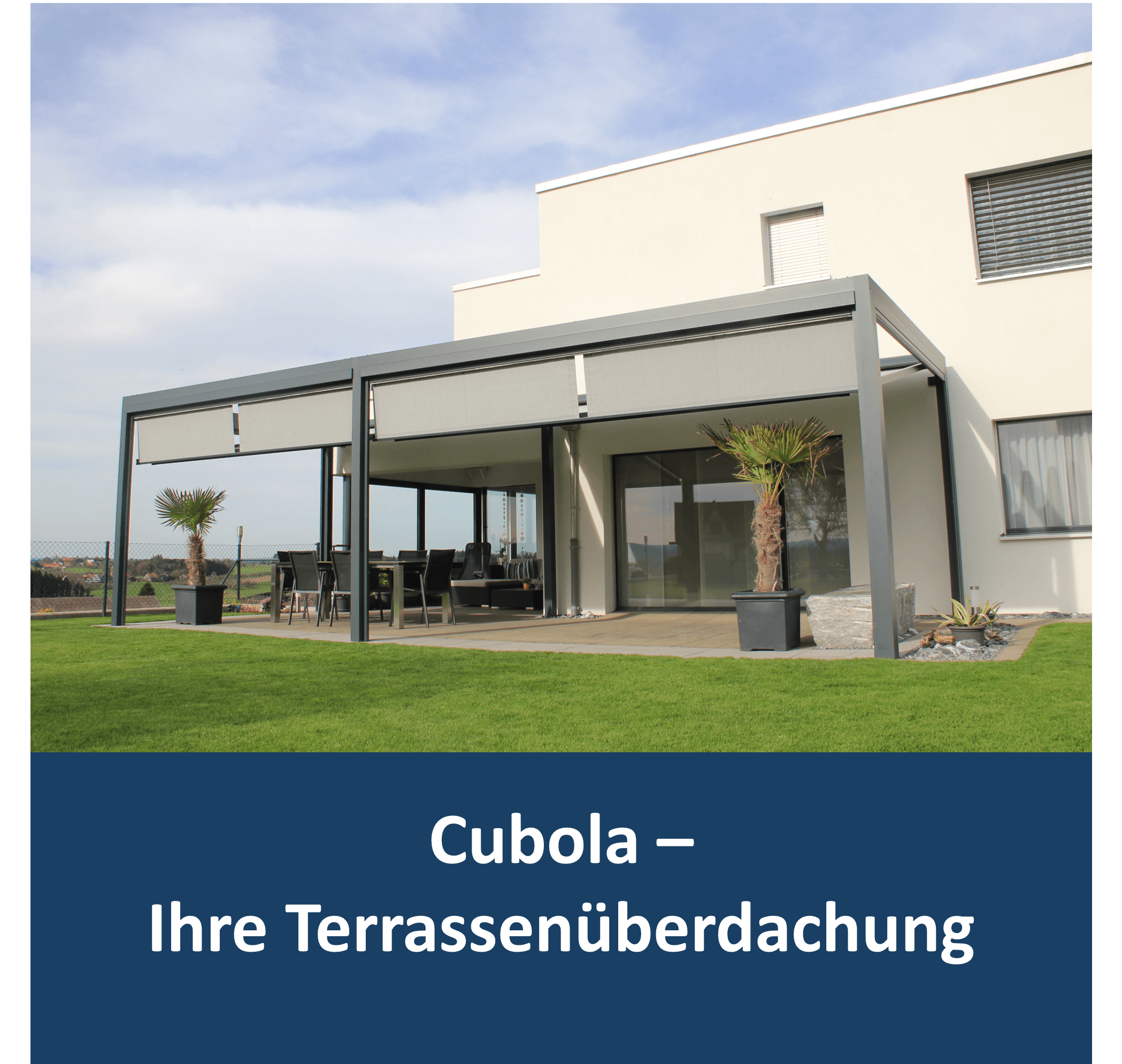 doppel cubola vor weißem Haus