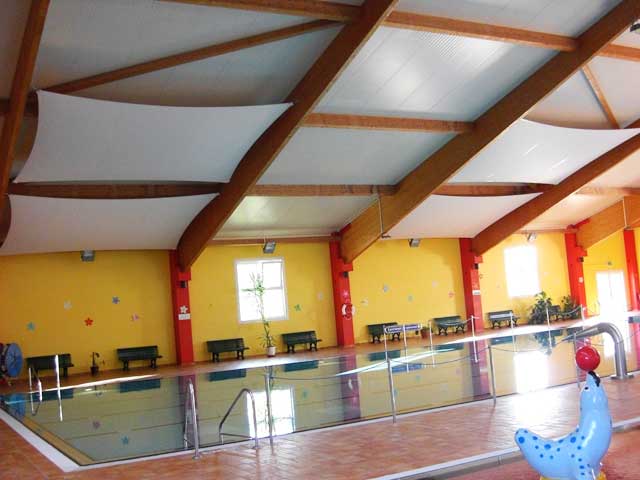 Sonnensegel Schwimmbad
