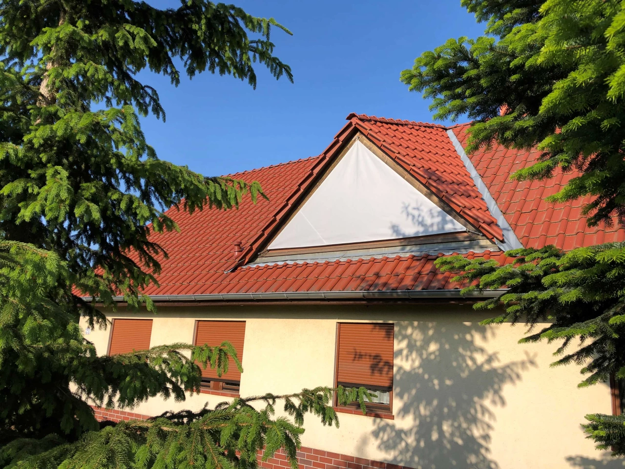sichtschutz Sichtschutz vorm fenster weiß