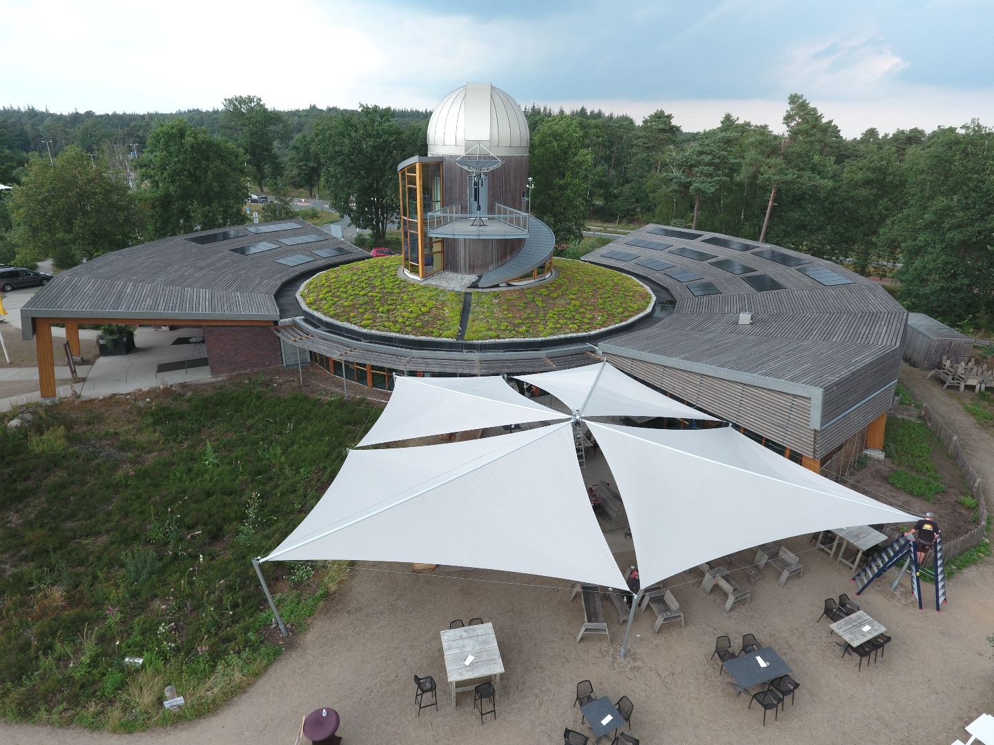 Aufrollbares SunFurl-Sonnensegel bis 100m²