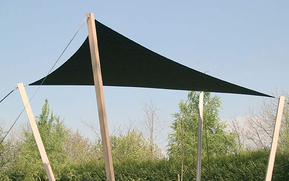 Sonnensegel-am-Holzpfosten