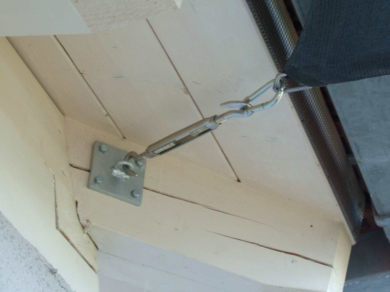 Befestigung_Seilspanner_Karabiner_Segel